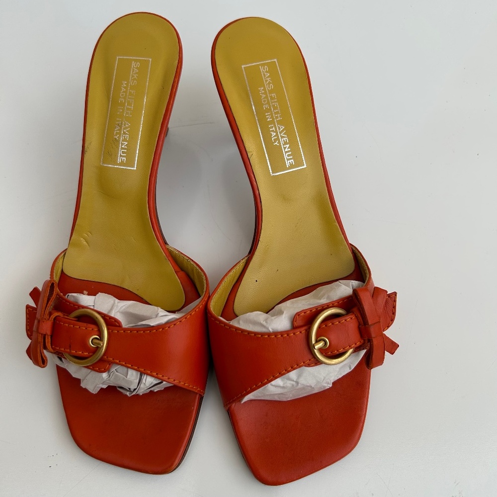Saks Fifth Avenue Orange Leather Upper and Sole Size 8 B